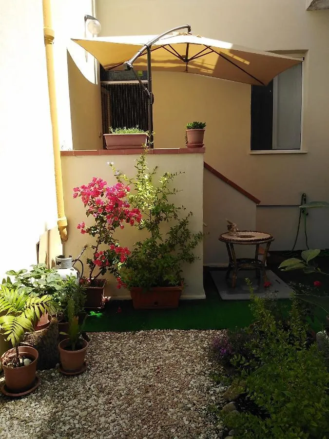 公寓 Flowered House With Garden 阿尔盖罗 意大利